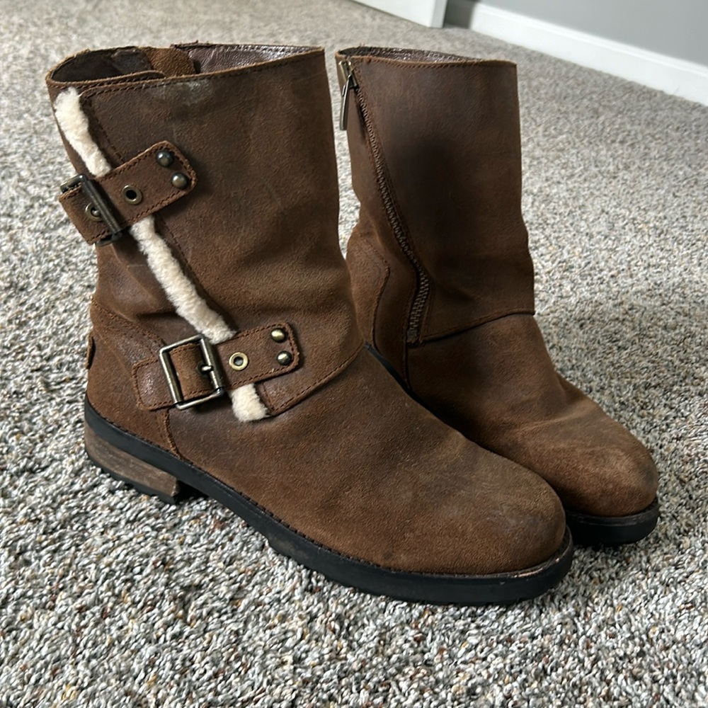 Ugh boots